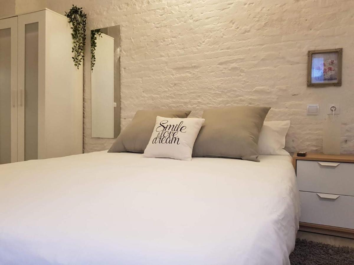 Cozy Rooms Valenza Esterno foto