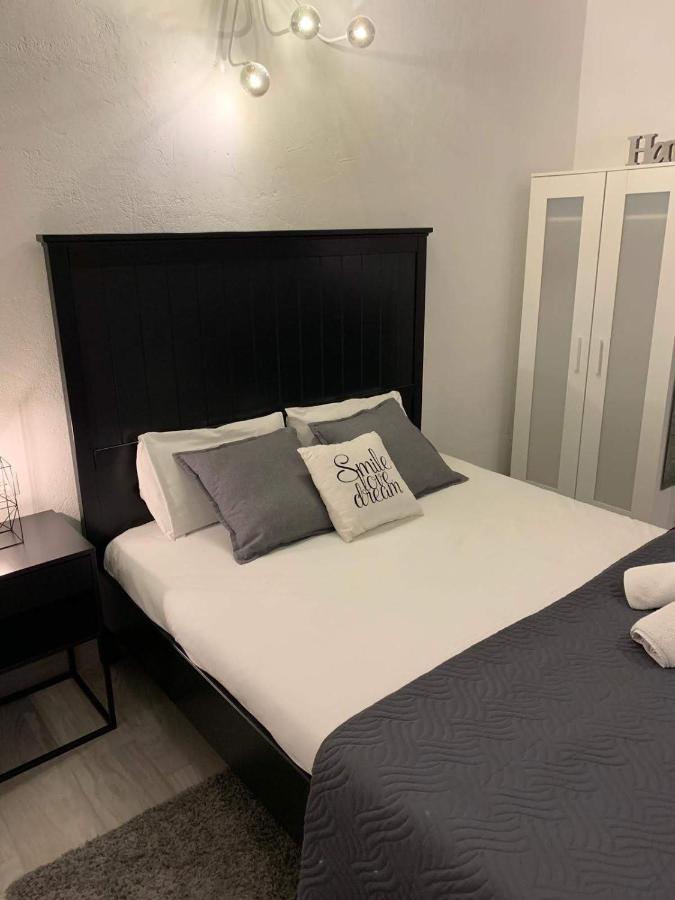 Cozy Rooms Valenza Esterno foto