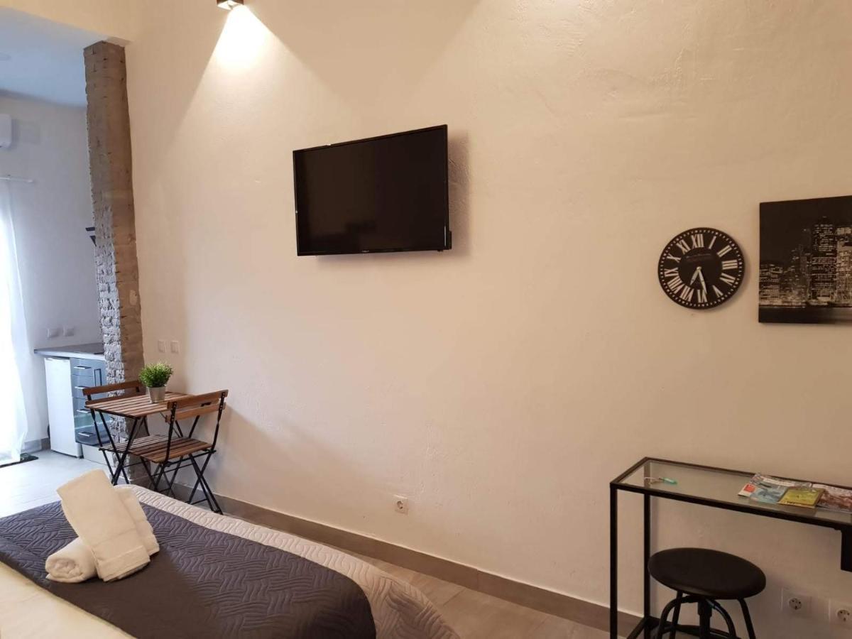 Cozy Rooms Valenza Esterno foto