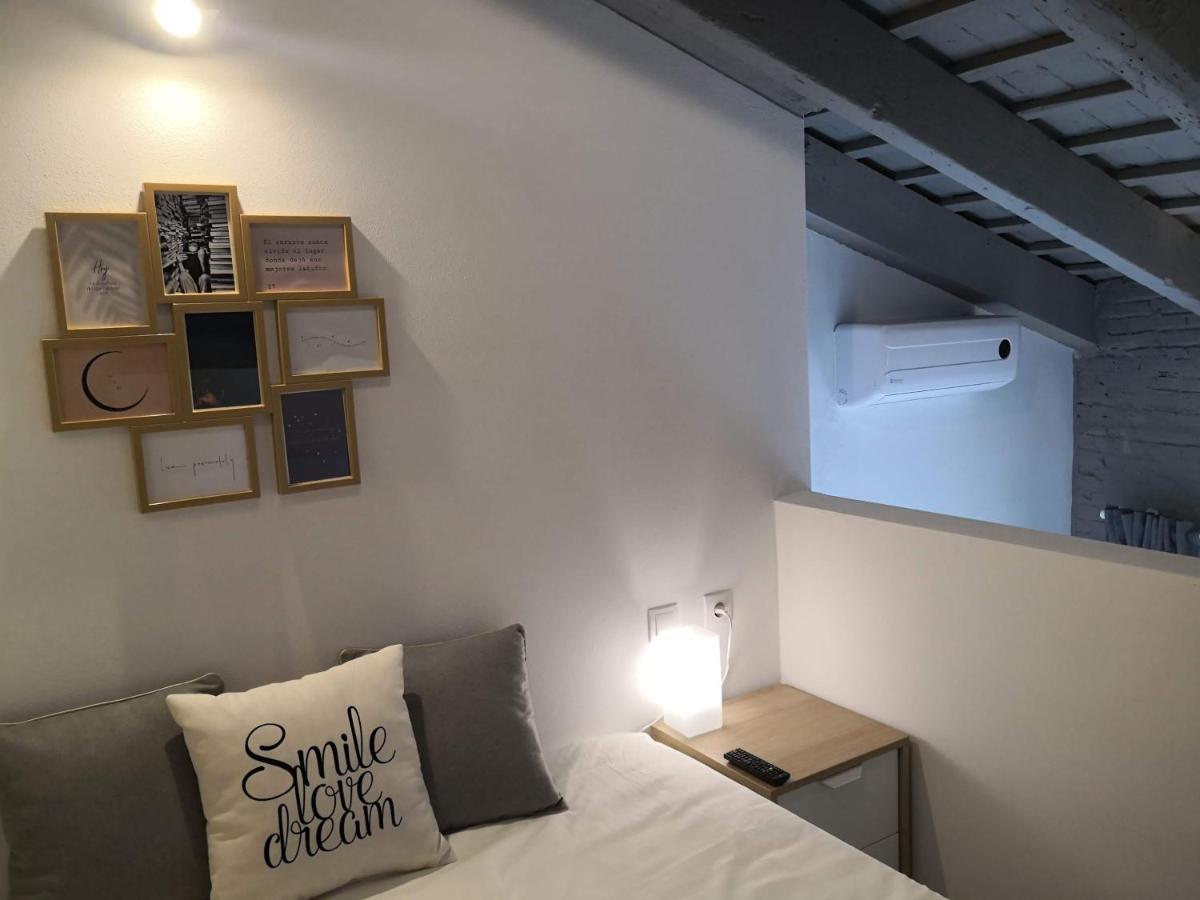 Cozy Rooms Valenza Esterno foto