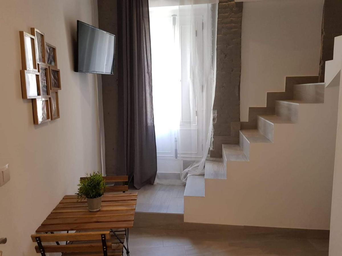 Cozy Rooms Valenza Esterno foto