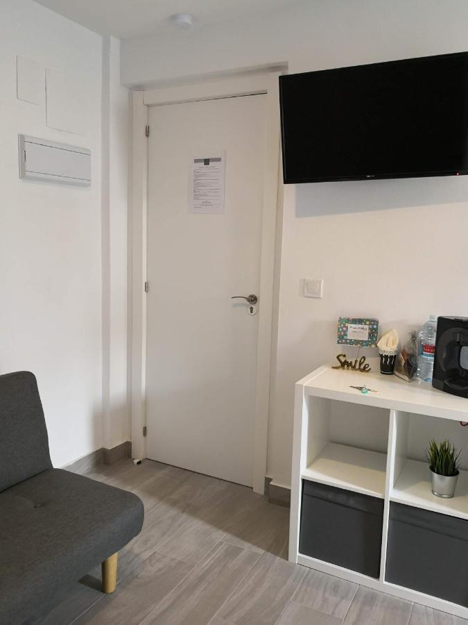 Cozy Rooms Valenza Esterno foto
