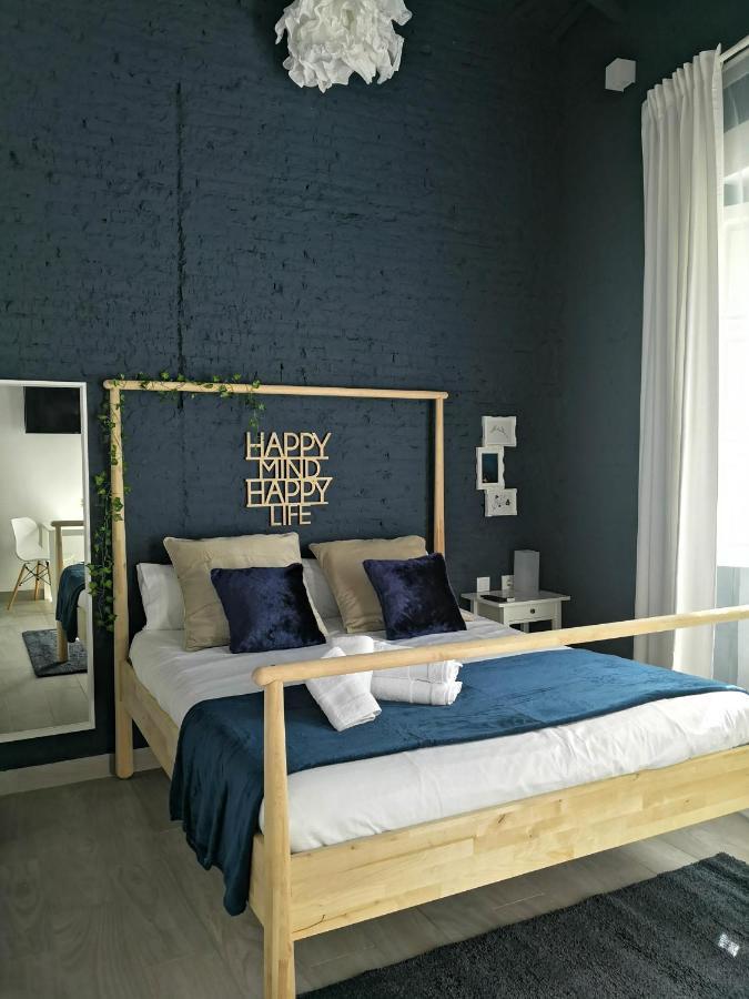 Cozy Rooms Valenza Esterno foto